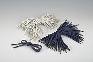 20 tonnellate Piccola macchina verticale di stampaggio a iniezione di plastica per cavo USB