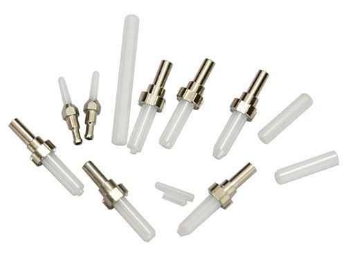 Macchina per lo stampaggio a iniezione di ferrule in ceramica con tavolo rotativo 85 tonnellate