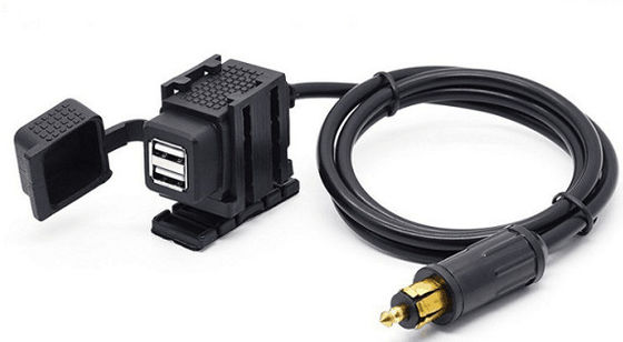 85 tonnellate Vertical Plastic Injection Molding Machine Usata per il caricabatterie USB