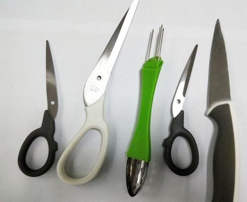 120 tonnellate Verticale Tavola Rotante Iniezione Stampaggio macchina per manico di forbice