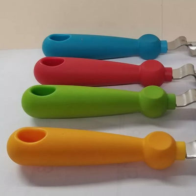 Macchina per lo stampaggio a iniezione di silicone verticale per la fabbricazione di maniglie di coltello in silicone