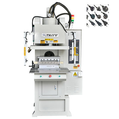 55 tonnellate C-type Vertical Injection Molding Machine per la fabbricazione di spine