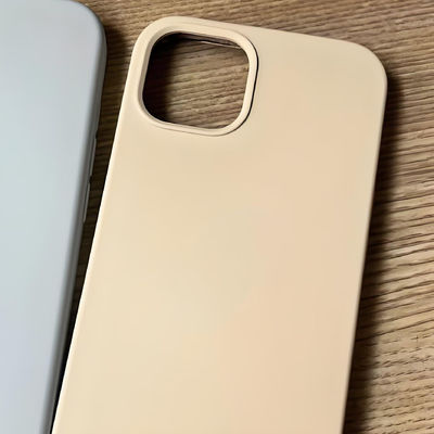 Macchina di stampaggio a iniezione per prodotti di plastica verticale ad alta risposta per la fabbricazione di custodie per telefoni