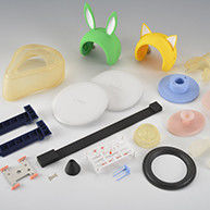 Macchina per lo stampaggio a iniezione verticale di silicone liquido ad alta efficienza per la produzione di giocattoli di silicone