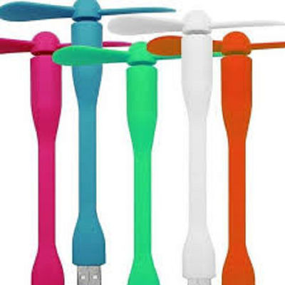 Macchina di stampaggio a iniezione verticale a singola diapositiva di alta qualità per la produzione di USB